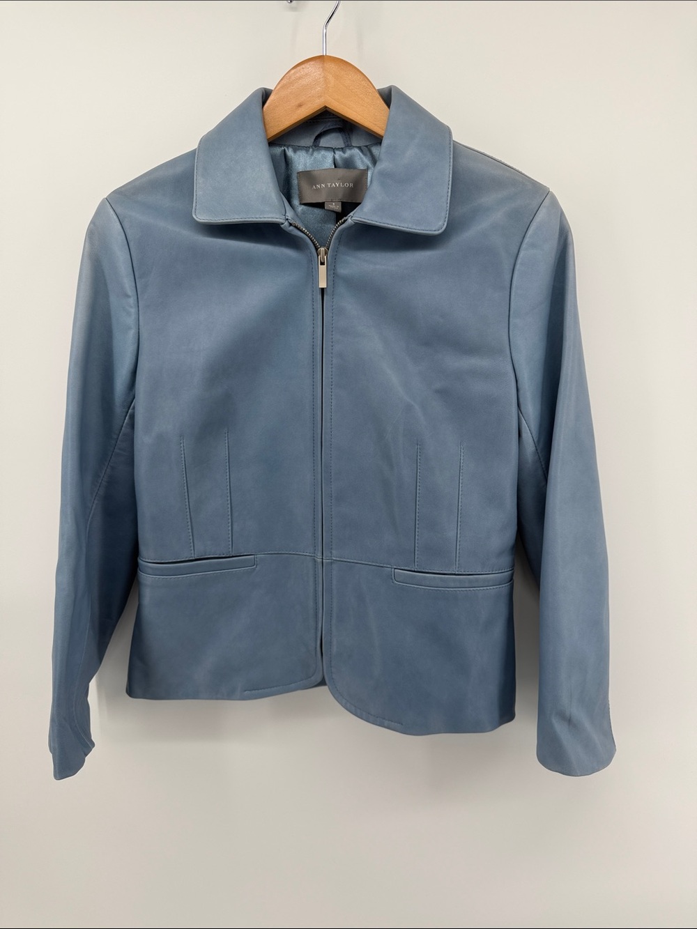 Ann Taylor Classic Leather Jacket in Blue S A17